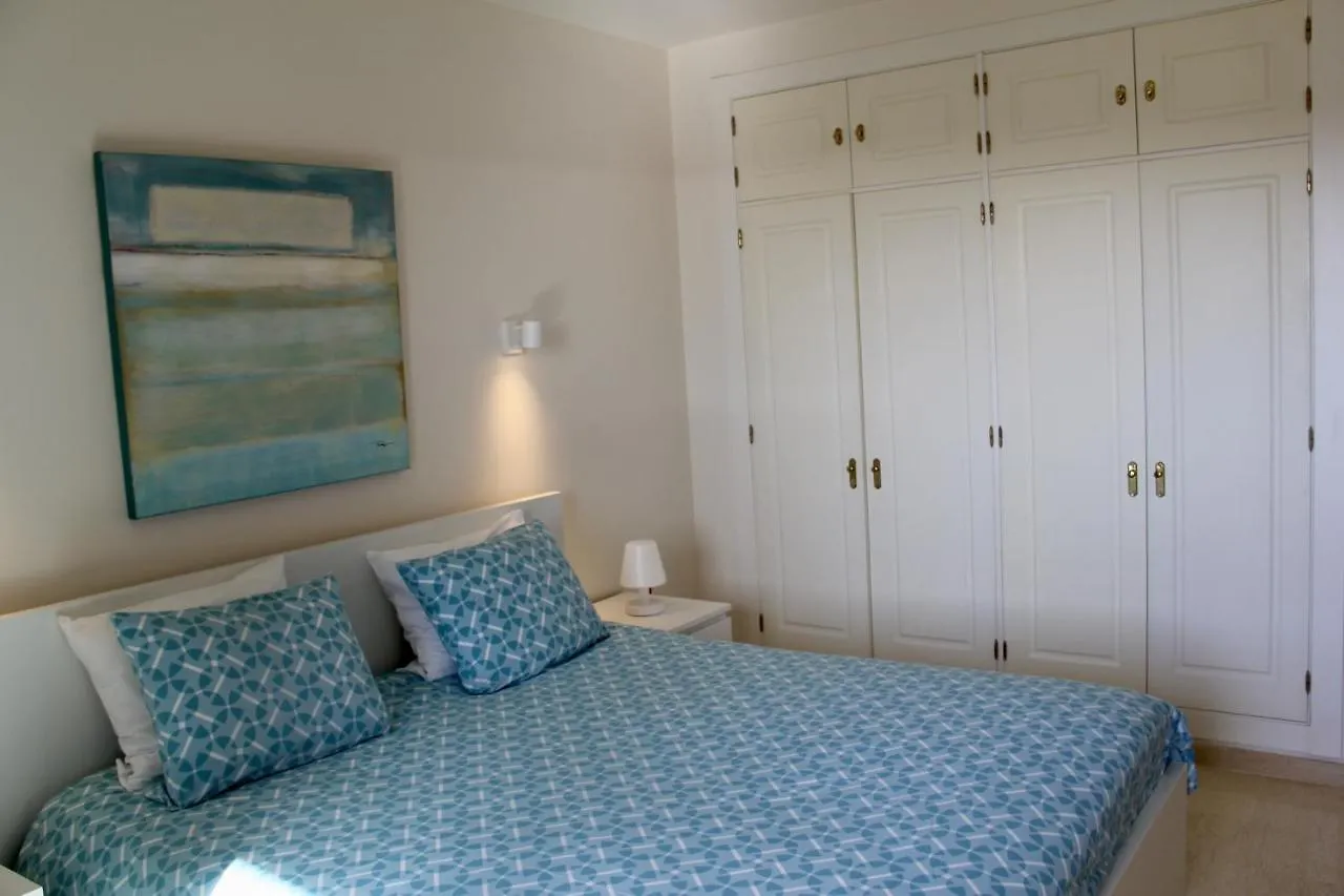 2303-Huge 2 Bedrooms Apt With Sea View location